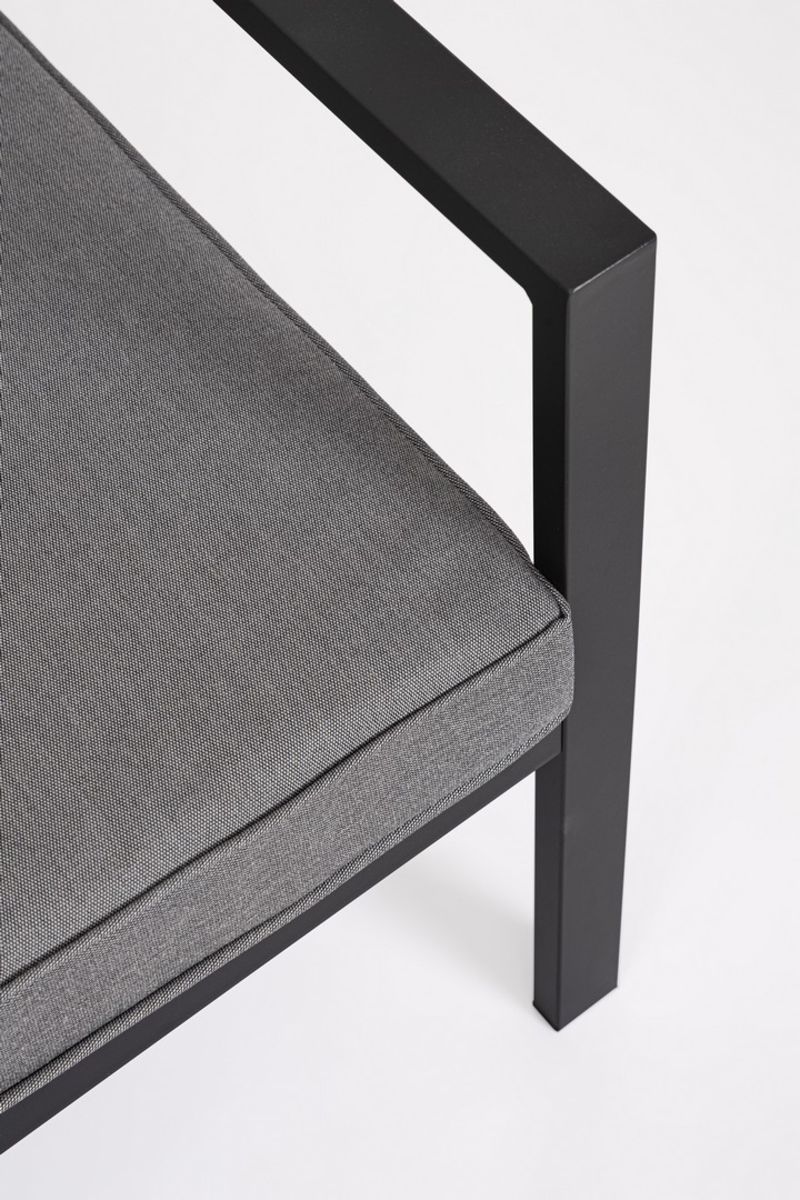 set salotto hilde con 1 divano, 2 poltroncine e 1 tavolino in alluminio antracite, con cuscini, struttura robusta e leggera,...