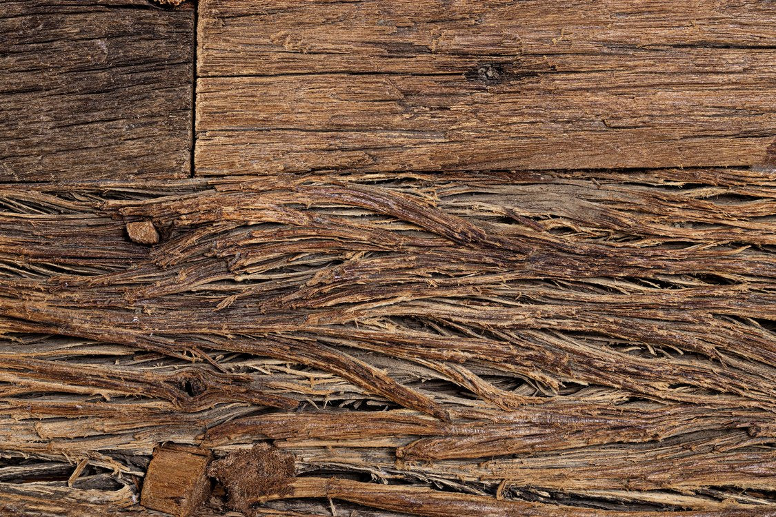 scrivania manchester in legno di mango e acciaio nero, 120×60 cm, ambientazione d’arredo con il prodotto protagonista