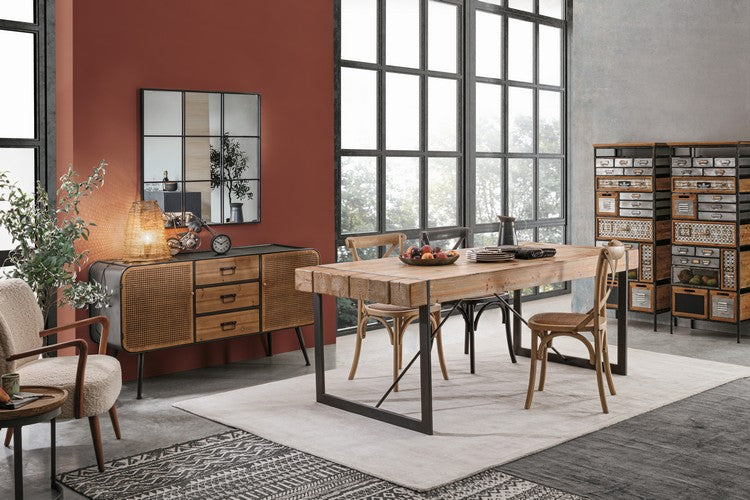set di 2 sedie cross in legno di olmo marrone e rattan naturale, modello versatile per casa o contract