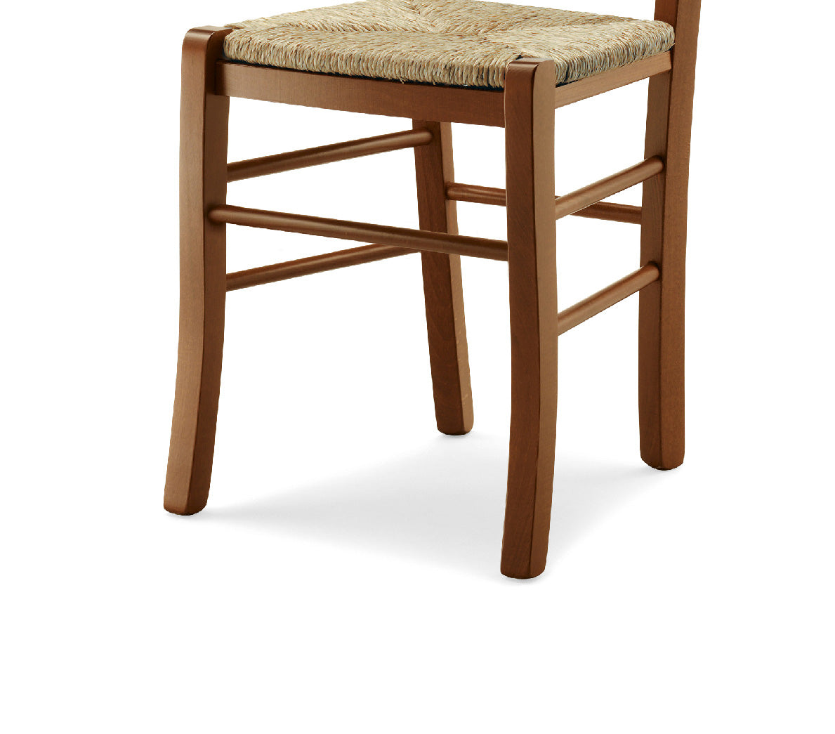 set di 2 sedie appia in legno massello noce con seduta in paglia, vista ambientata attorno a un tavolo da pranzo