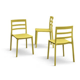 set di 4 sedie malaga in polipropilene giallo, dettaglio della finitura in metallo, plastica o legno trattato