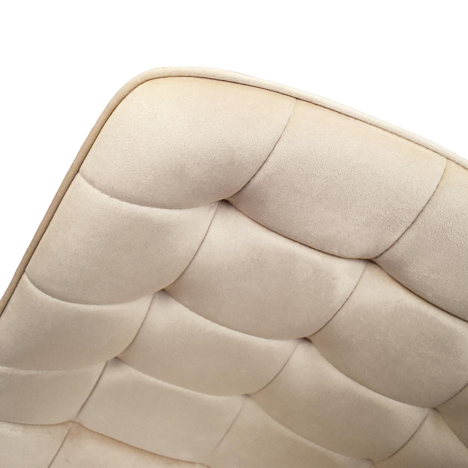 set di 4 sedie barcellona rivestite in velluto beige e gambe in metallo nero, seduta ergonomica per comfort quotidiano