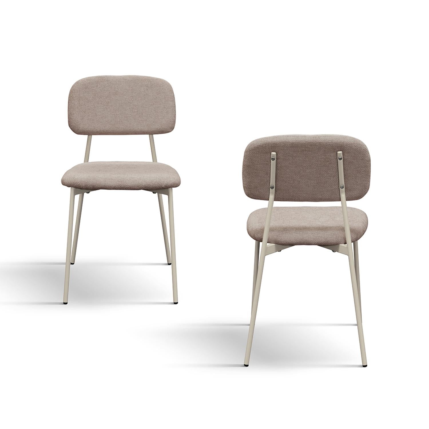 set di 4 sedie berlino in tessuto beige e gambe in metallo beige, dettaglio della struttura in legno, metallo o plastica