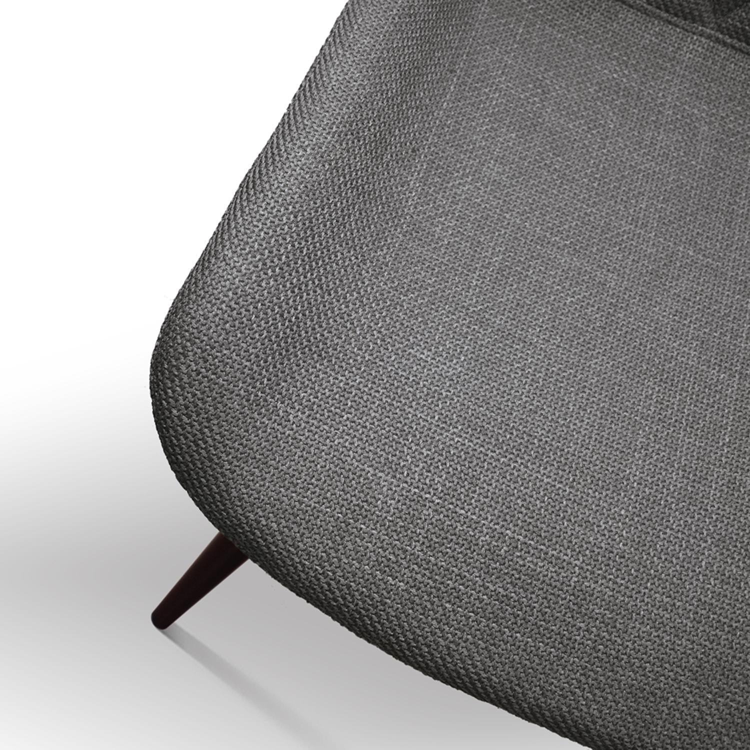 set di 4 sedie vienna in tessuto grigio e gambe in metallo nero, facile da abbinare a qualsiasi stile d’arredo