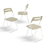 set di 6 sedie pieghevoli almeria in metallo bianco e polipropilene tortora, ambientazione su terrazza, veranda o prato