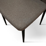 set di 6 sedie amsterdam in tessuto marrone e gambe in metallo nero, facile da abbinare a qualsiasi stile d’arredo