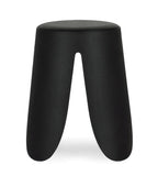 set di 2 sgabelli imogen in polipropilene nero e cuscino in similpelle nero, dettaglio della seduta imbottita o in legno