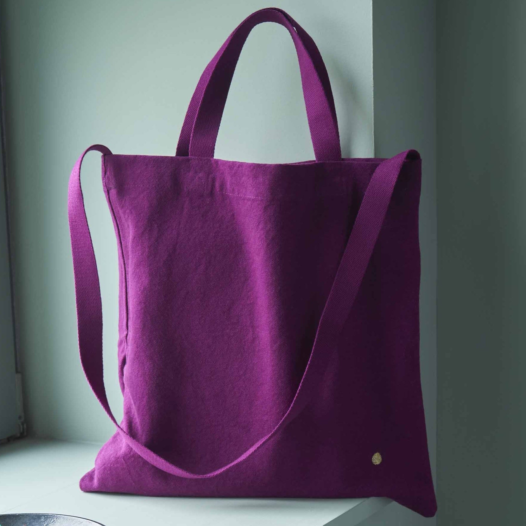 sac city iona pioggia viola, colore pioggia viola, taglia 38 x 38. realizzata in tessuto eco-sostenibile per un uso quotidiano consapevole