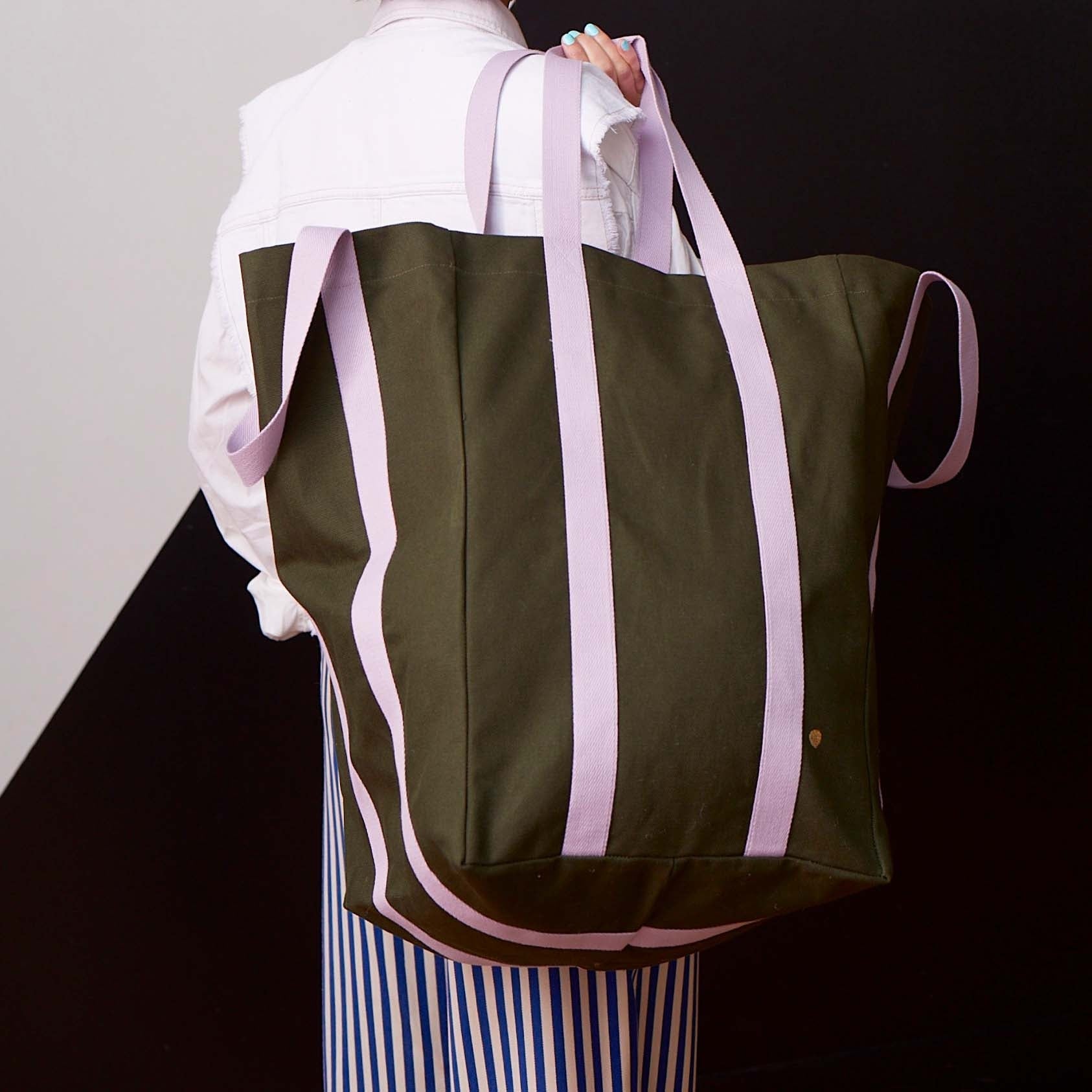 maxi borsa poppins cavolo riccio, colore cavolo riccio, taglia 48 x 33 x 33. realizzata in 100% cotone biologico per uno stile sostenibile e pratico