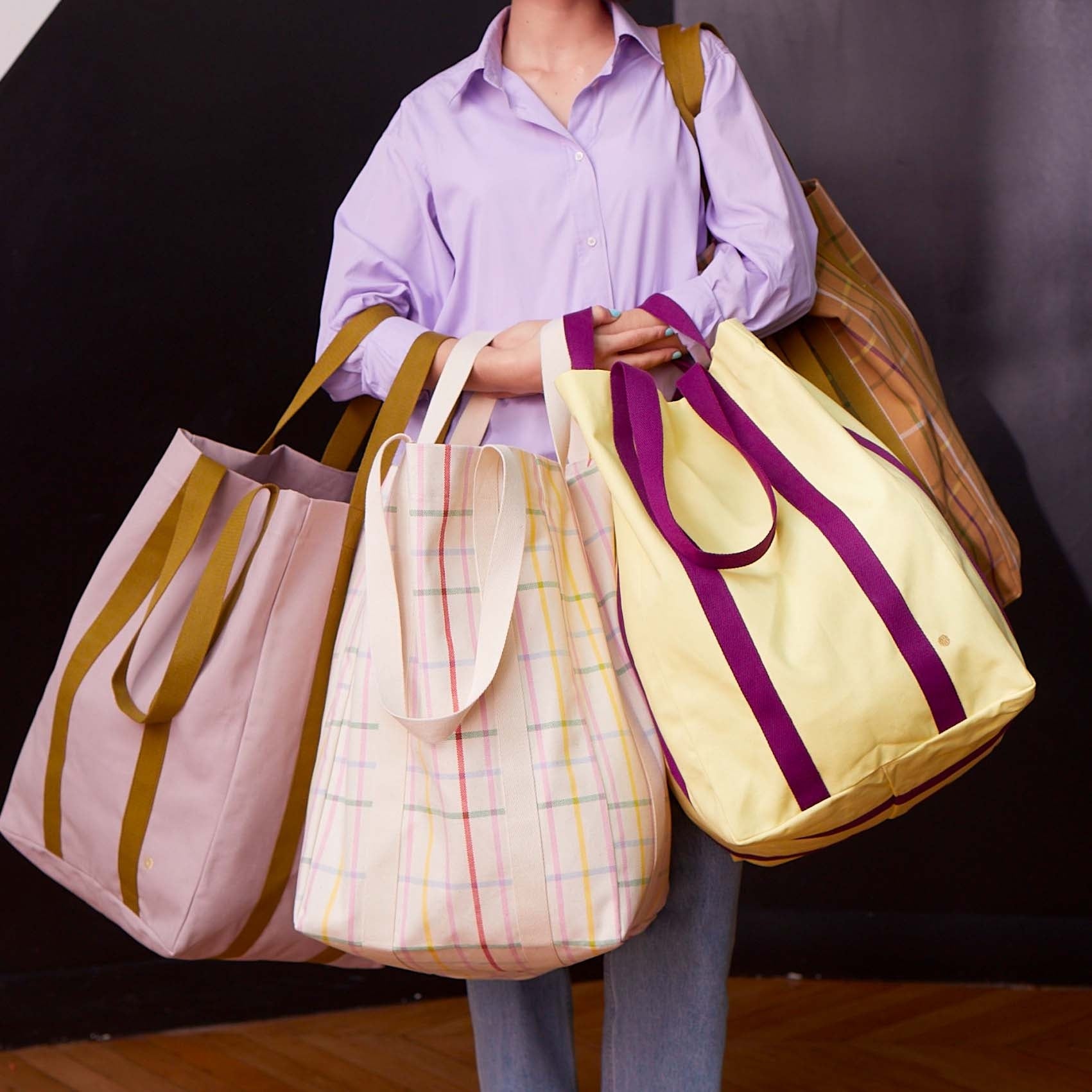 maxi borsa poppins pepe rosa, colore pepe rosa, taglia 48 x 33 x 33. realizzata in 100% cotone biologico per uno stile sostenibile e pratico