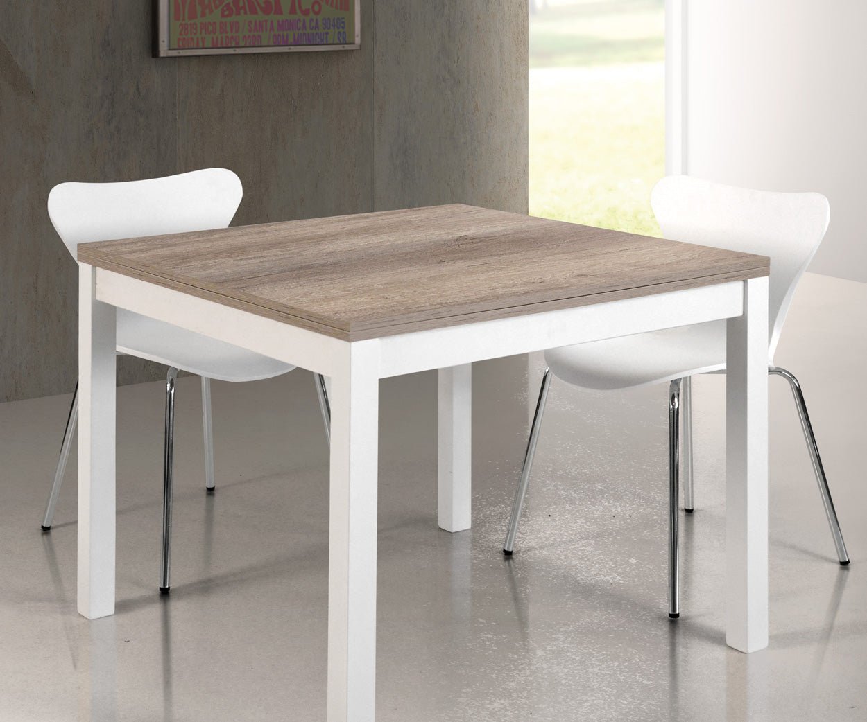 set di 4 sedie coconut in polipropilene bianco e gambe in metallo cromato, dettaglio della struttura in legno, metallo o...