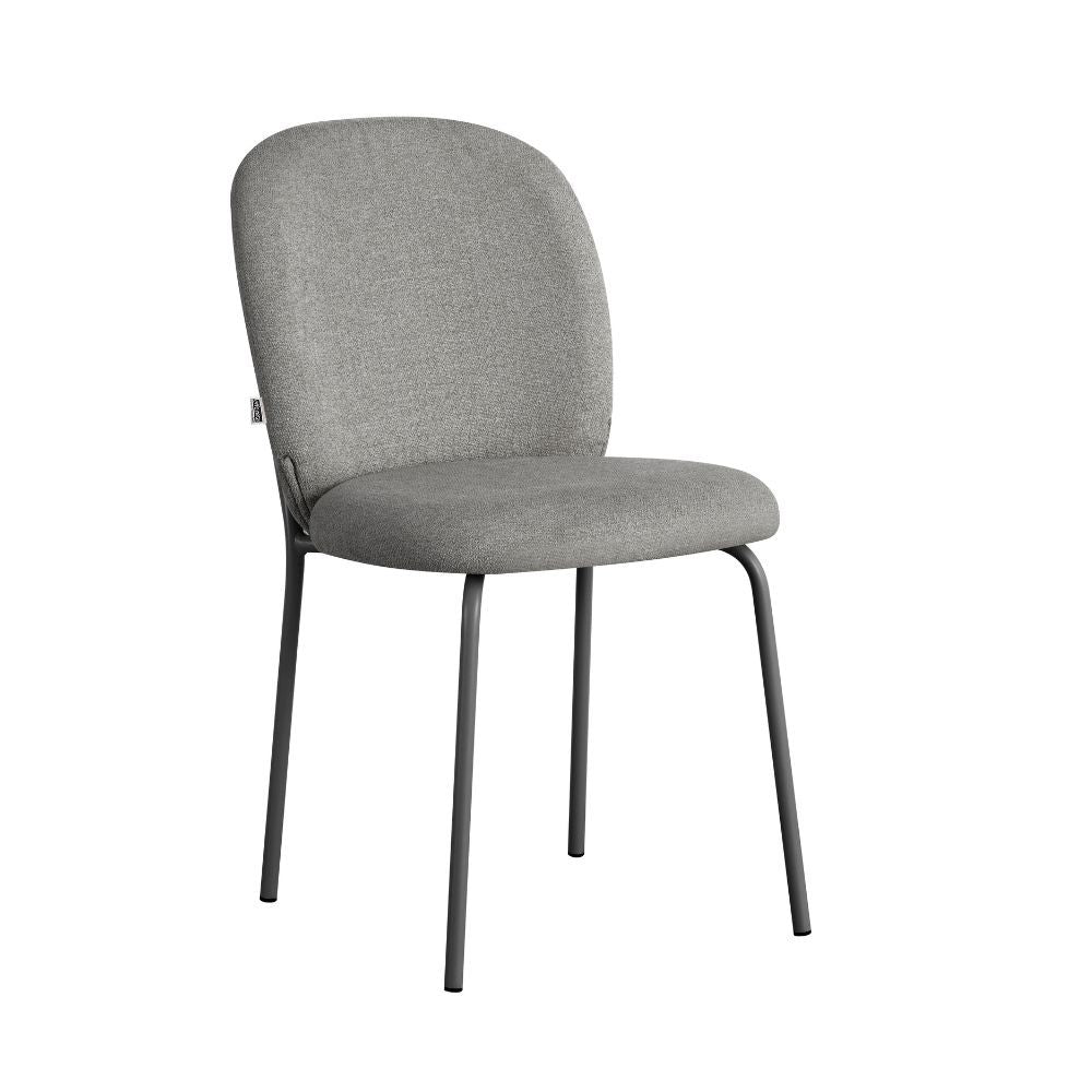 sedia imbottita turi in tessuto grigio, dettaglio dell’imbottitura morbida e confortevole