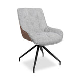 sedia da pranzo agora grigio chiaro con schienale in ecopelle aragosta e gambe nere con base fissa, dettaglio dell’imbottitura morbida e confortevole