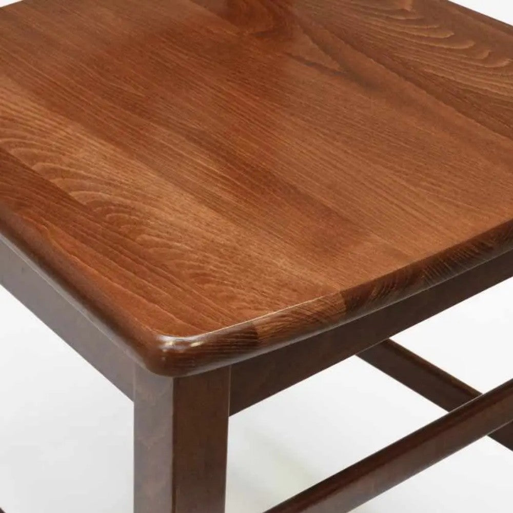 sedia silvana in legno, struttura robusta con finitura opaca o laccata