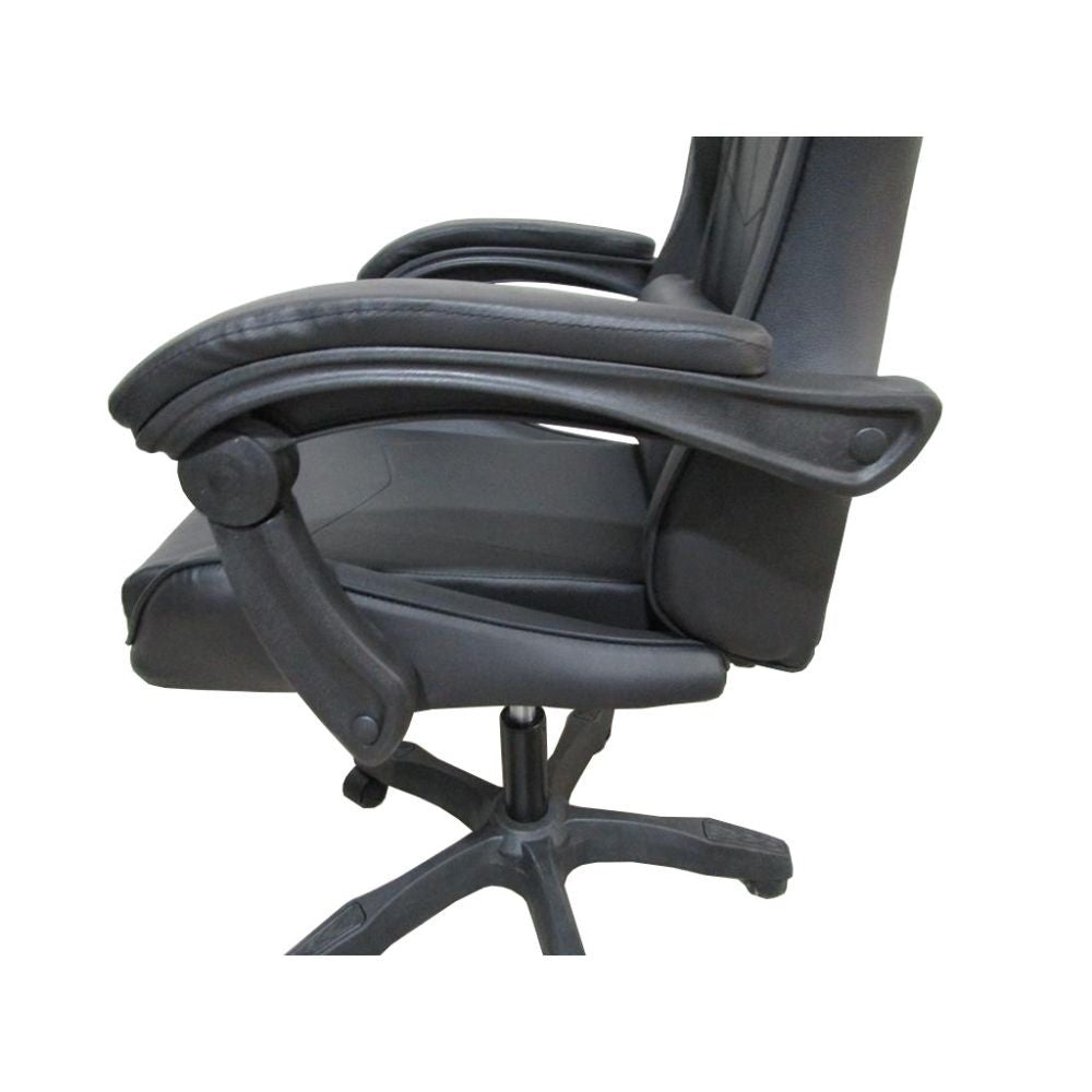 sedia da ufficio gaming con schienale alto e imbottitura in pvc colore nero, perfetta per lunghe sessioni di lavoro al computer