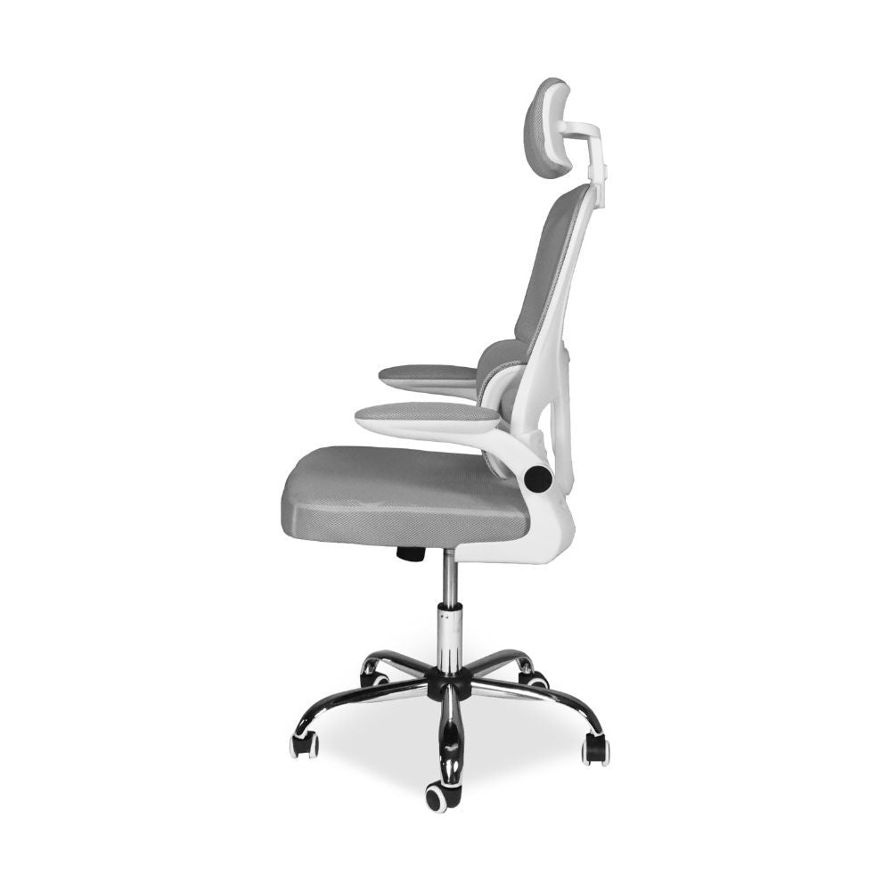 sedia da ufficio ergonomica vibes con struttura bianca e seduta in tessuto a rete grigio con base cromata, base girevole con ruote per massima mobilità