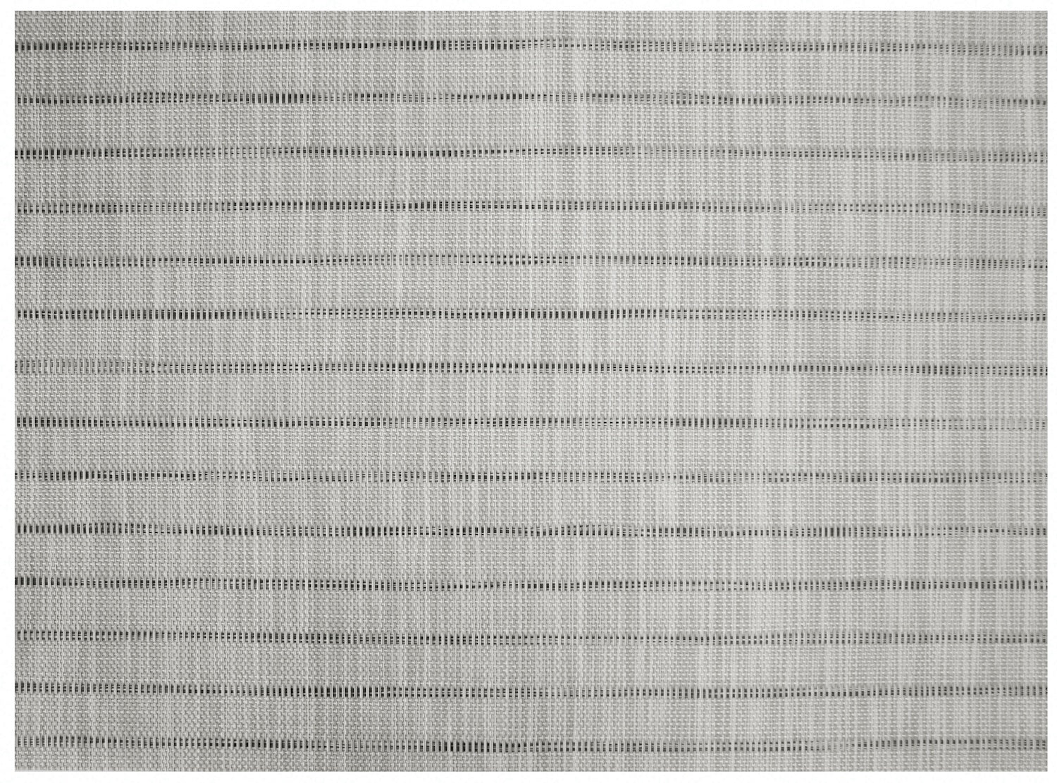 set da tavola manoka perla, colore perla, taglia 33 x 45. coordinato da tavola piegato con vista completa su sfondo neutro