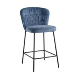 sgabello imbottito cami in tessuto teddy azzurro polvere, dettaglio della seduta imbottita o in legno