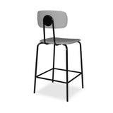 sgabello glami in pvc effetto cuoio grigio con struttura in metallo nera, struttura stabile in metallo o legno massello