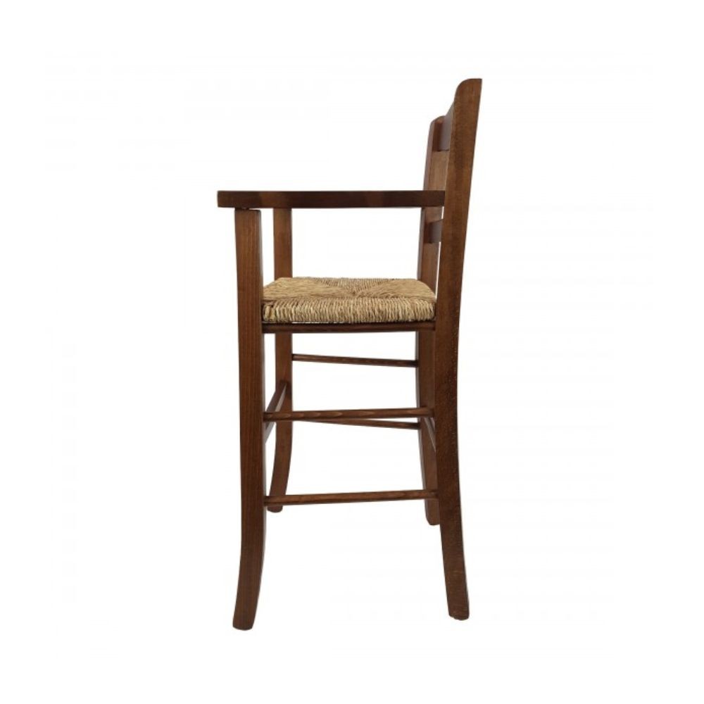sediolone bimbo 708 legno noce e seduta paglia, vista ambientata accanto a bancone o isola