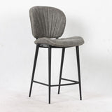 sgabello elice colore grigio chiaro gambe in metallo colore nero, dettaglio della seduta imbottita o in legno