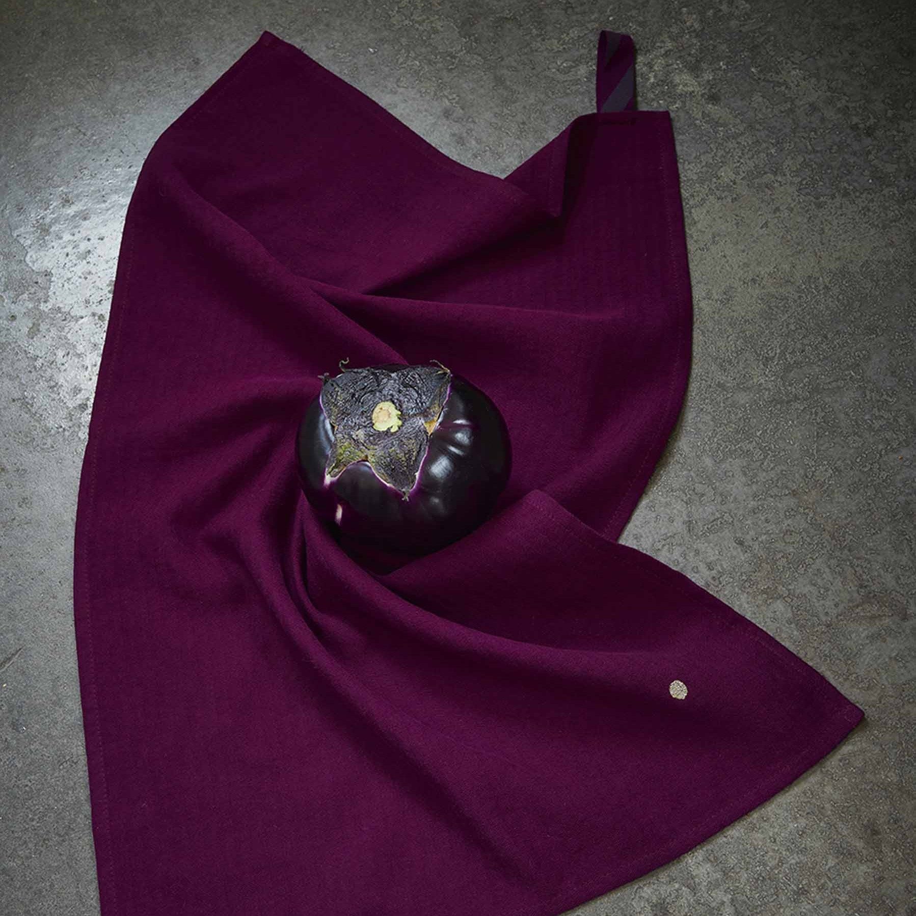 strofinaccio marcel pioggia viola, colore pioggia viola, taglia 50 x 80. aggiunge un tocco decorativo agli ambienti domestici