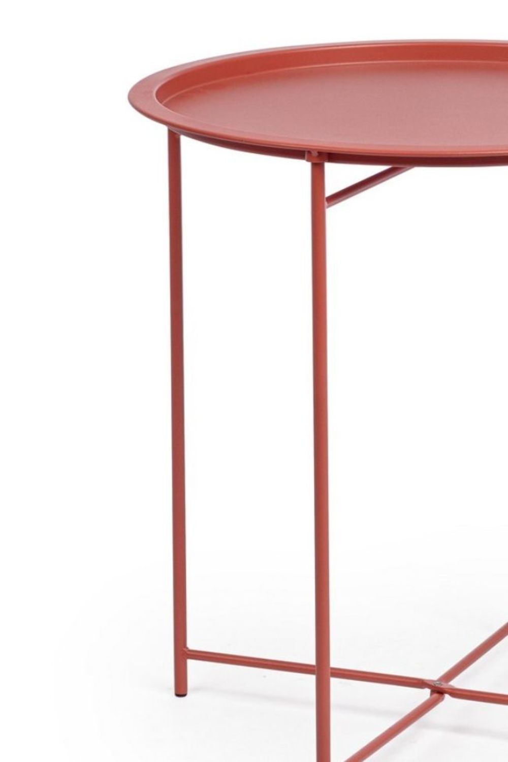 set di 6 tavolini rotondi austin in acciaio rosso, vista ambientata su terrazza o veranda