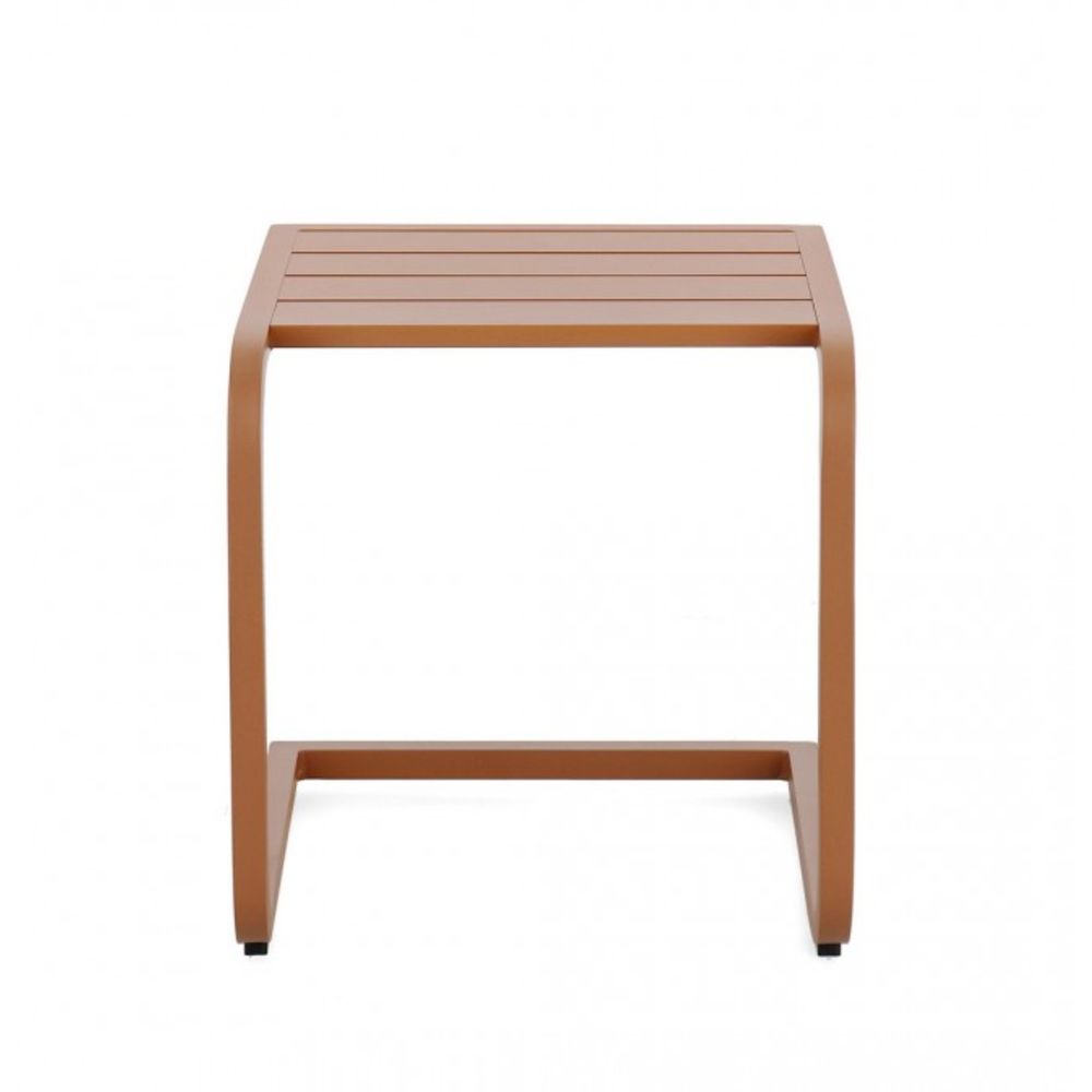 tavolino taylor in alluminio ruggine, perfetto per appoggiare bevande, libri o decorazioni