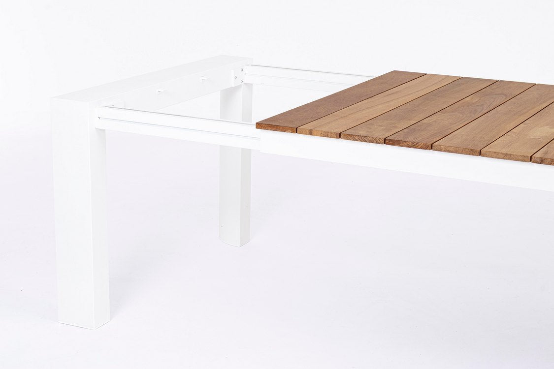 tavolo allungabile cameron in alluminio bianco e legno teak 253×110 cm – 384×110 cm, design resistente e dal look naturale