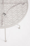 tavolo lizette in acciaio beige ø60 cm, ambientazione in giardino con sedie coordinate