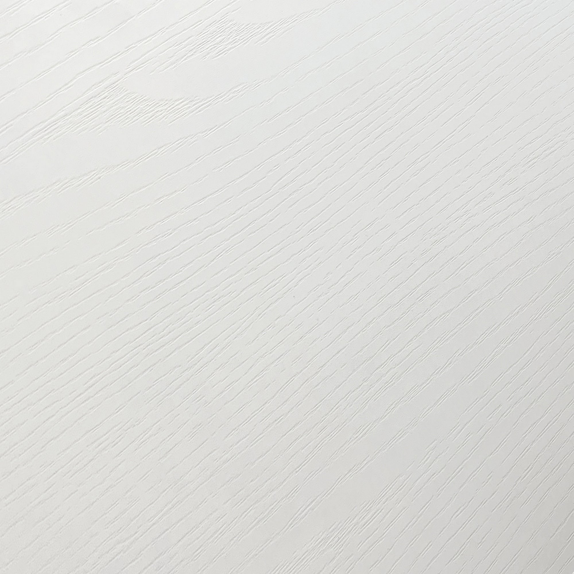 tavolo marzamemi in legno, finitura bianco frassinato, allungabile 160×90 cm – 240×90 cm, vista ambientata con sedie abbinate