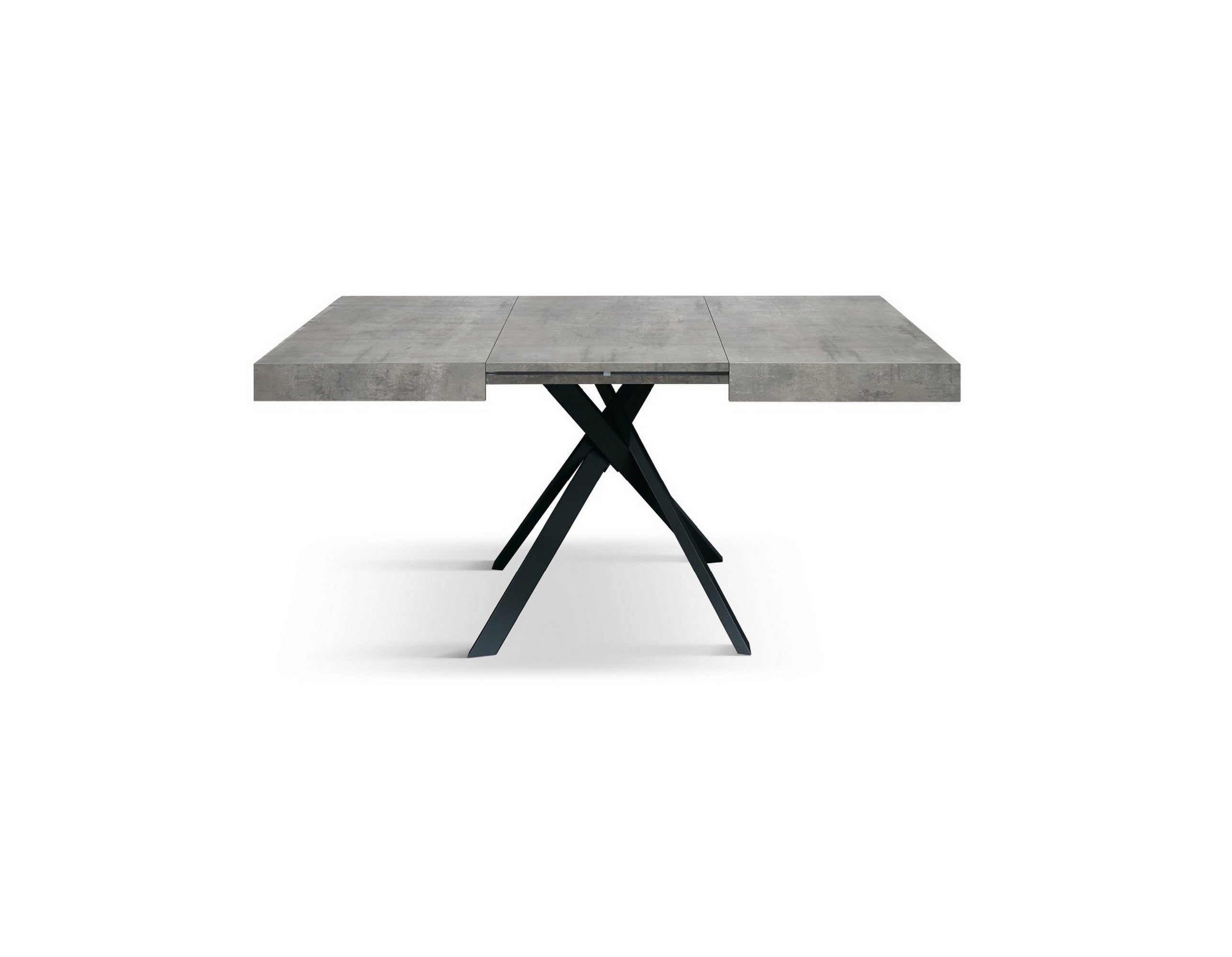 tavolo forte dei marmi in legno, finitura grigio cemento e gambe incrociate in metallo antracite, allungabile 95×90 cm – 145...
