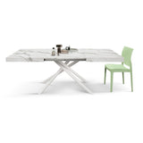 tavolo carrara in legno, finitura bianco statuario e gambe in metallo bianco, allungabile 140×90 cm – 220×90 cm, vista...