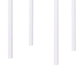 tavolo alto zurigo in metallo bianco 60×60 cm, impilabile, ambientazione in giardino con sedie coordinate