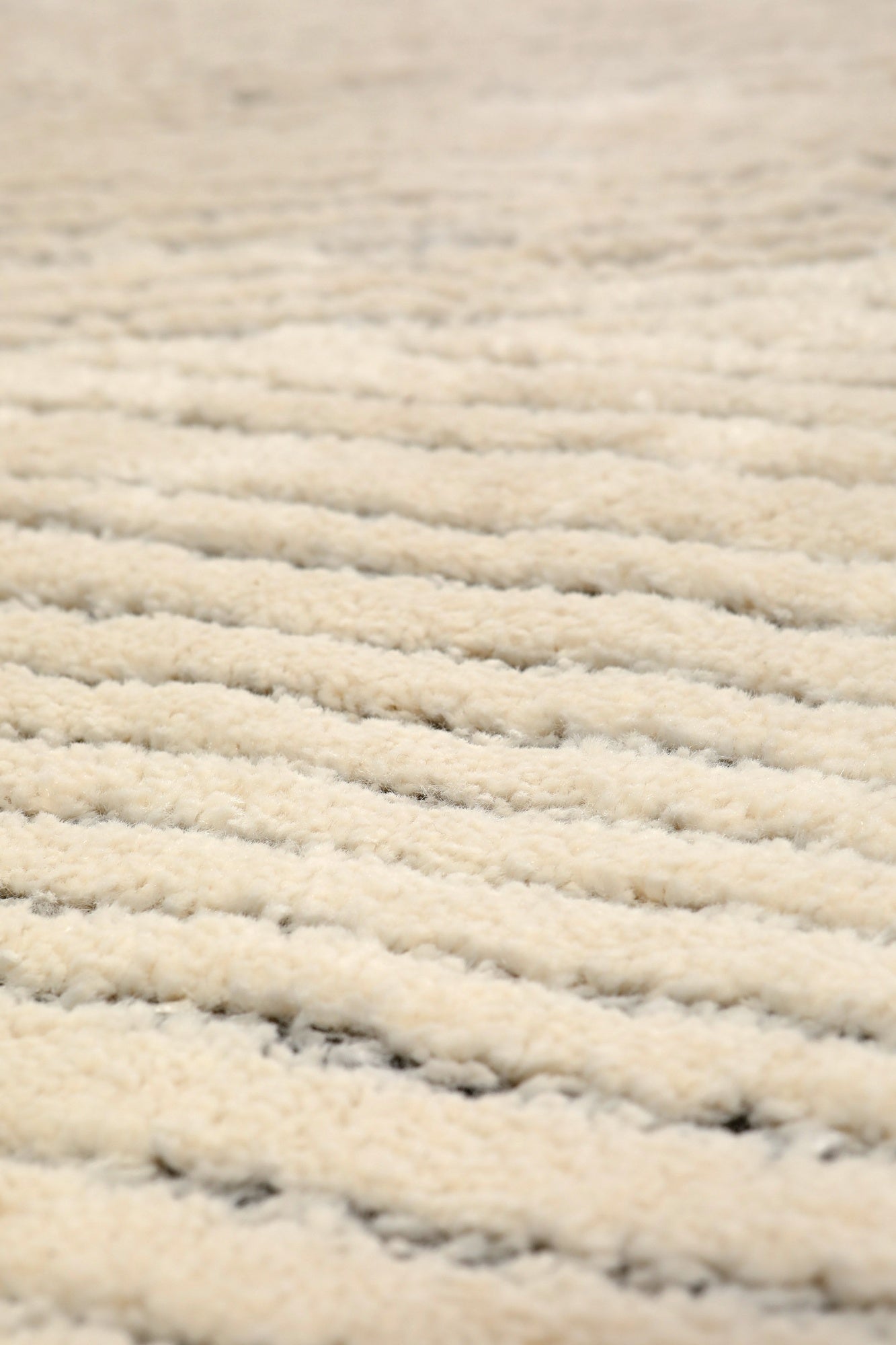 tappeto luna neve, colore neve, taglia 160 x 230 x 2. perfetti per valorizzare soggiorno, camera e zona relax con eleganza