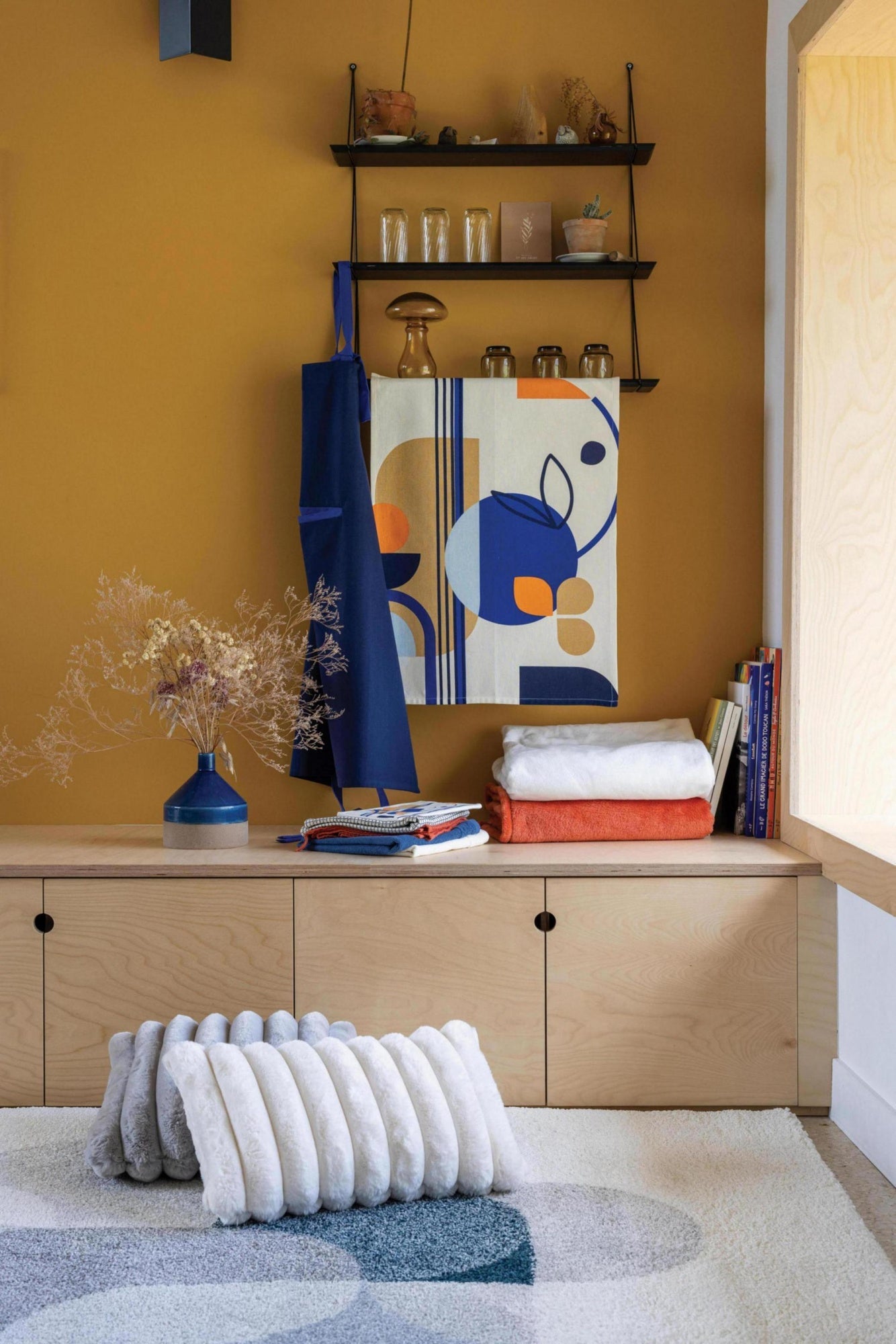 tappeto aina 2 pavone, colore pavone, taglia 200 x 290. complemento ideale per completare l’arredo con un tocco di classe