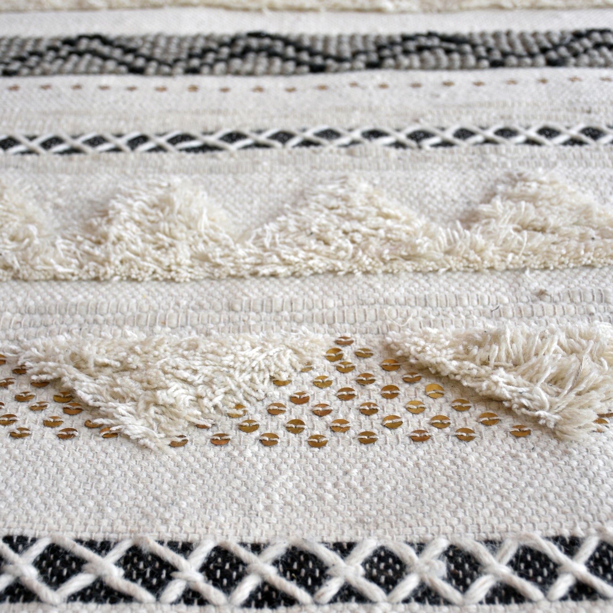 tappeto lenity avorio, colore avorio, taglia 160 x 230. perfetti per valorizzare soggiorno, camera e zona relax con eleganza