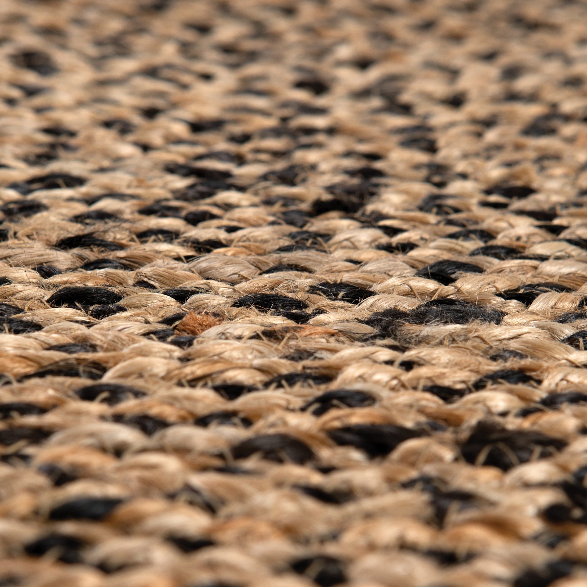 tappeto elliot carbone, colore carbone, taglia diamètre 160. perfetti per valorizzare soggiorno, camera e zona relax con eleganza