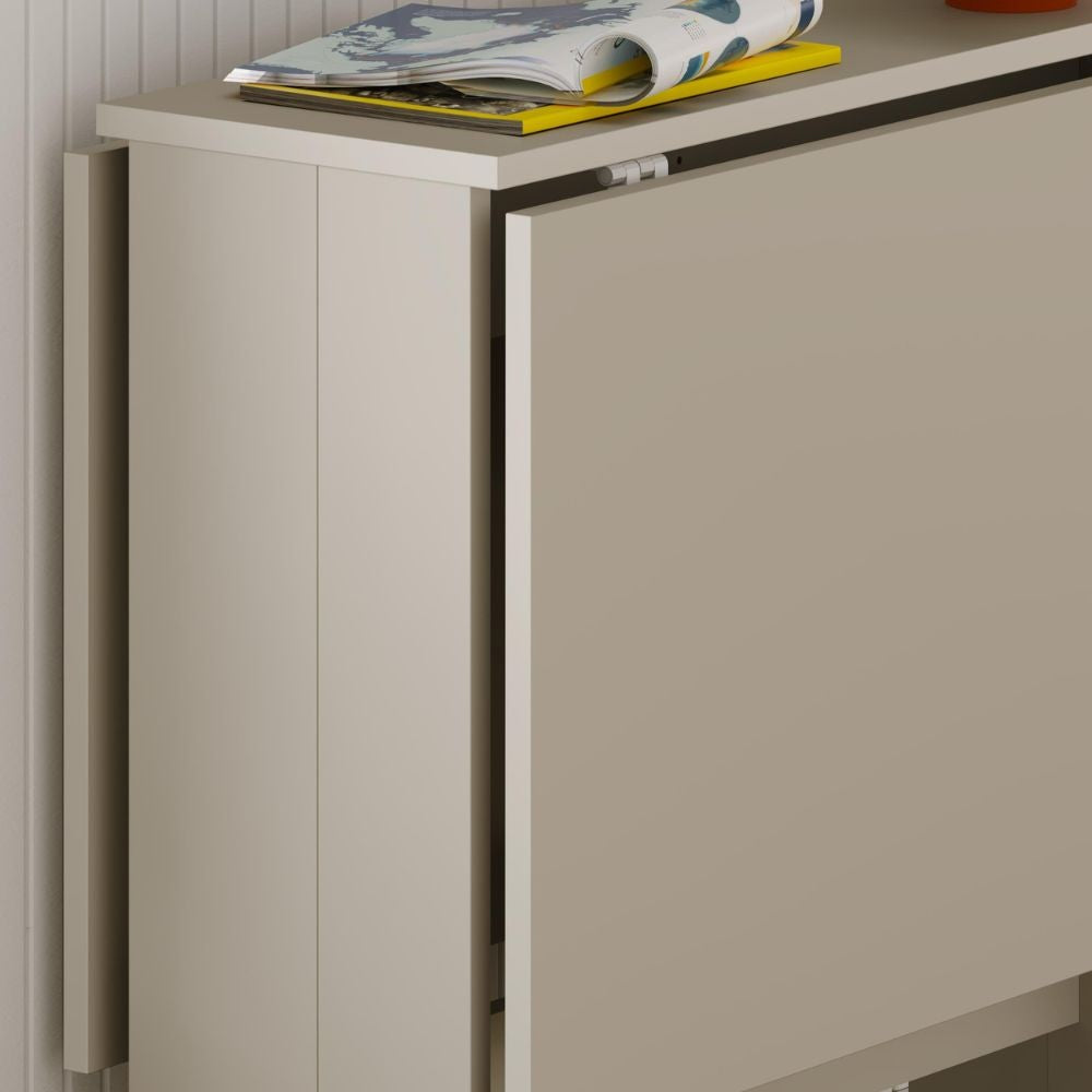 tavolo pieghevole salvaspazio artemio colore cashmere, vista ambientata in spazi open space moderni