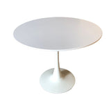 tavolo derek colore bianco opaco 90x73 h, perfetto per piccoli gruppi o colazioni in famiglia