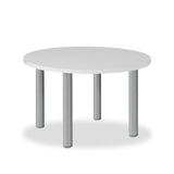 tavolo tondo manila con gambe in acciaio verniciato alluminio e piano colore bianco 90x90 cm., dettaglio del piano circolare e supporto centrale