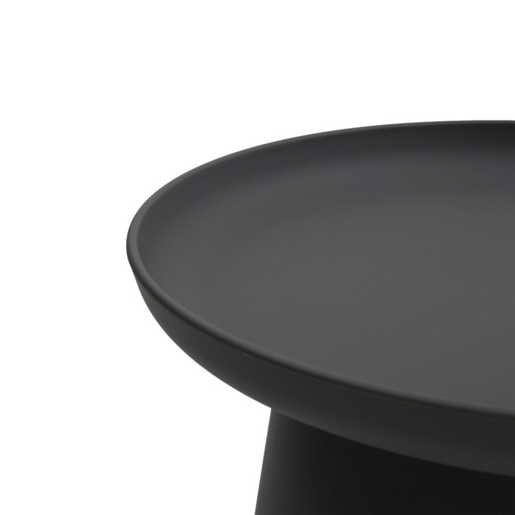 tavolino ibiza in polipropilene nero 50×46 cm, vista ambientata su terrazza o veranda