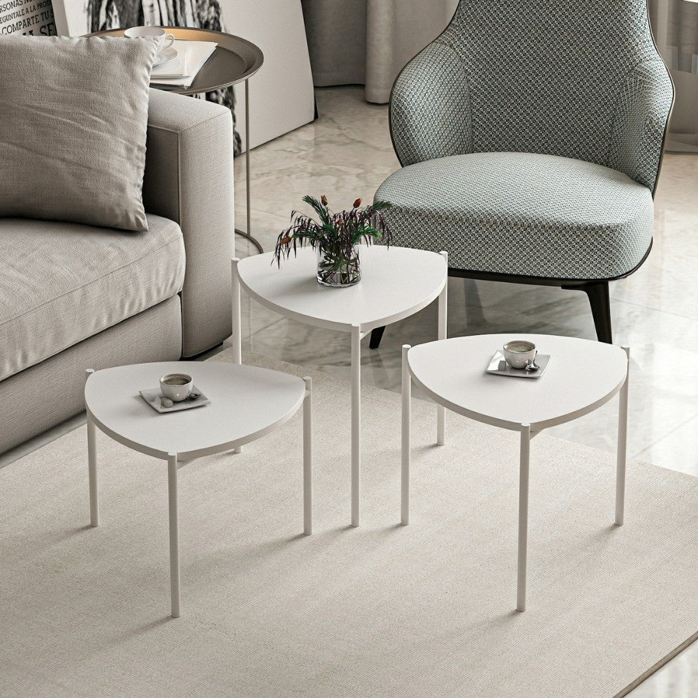 tris tavolini da salotto lenny struttura e piano bianco, design contemporaneo per zone living accoglienti