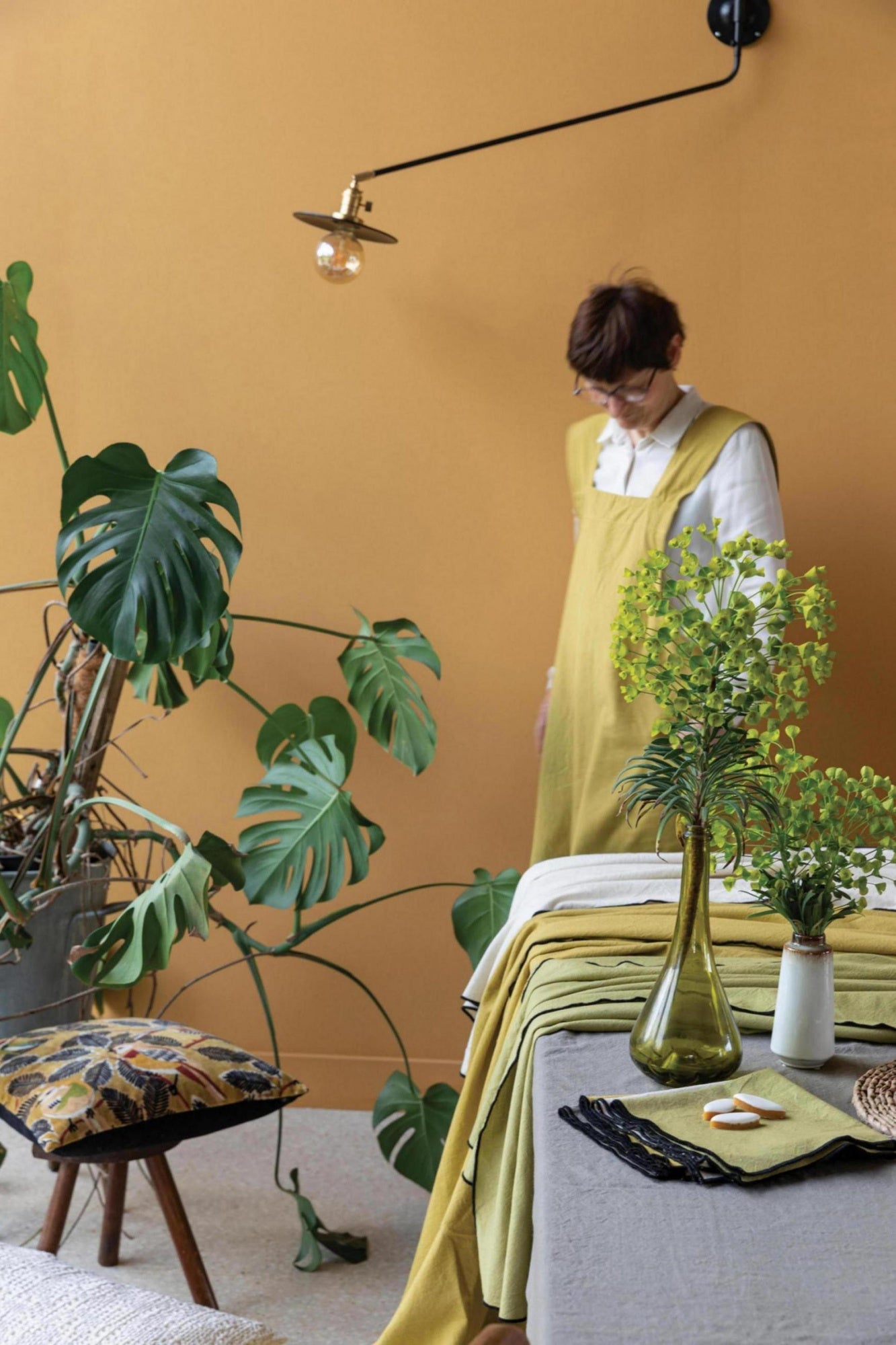 tovagliolo riciclato grace khaki, colore khaki, taglia 40 x 40. dettaglio raffinato che completa la mise en place