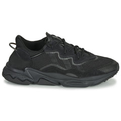 Sneakers uomini adidas  OZWEEGO  Nero 