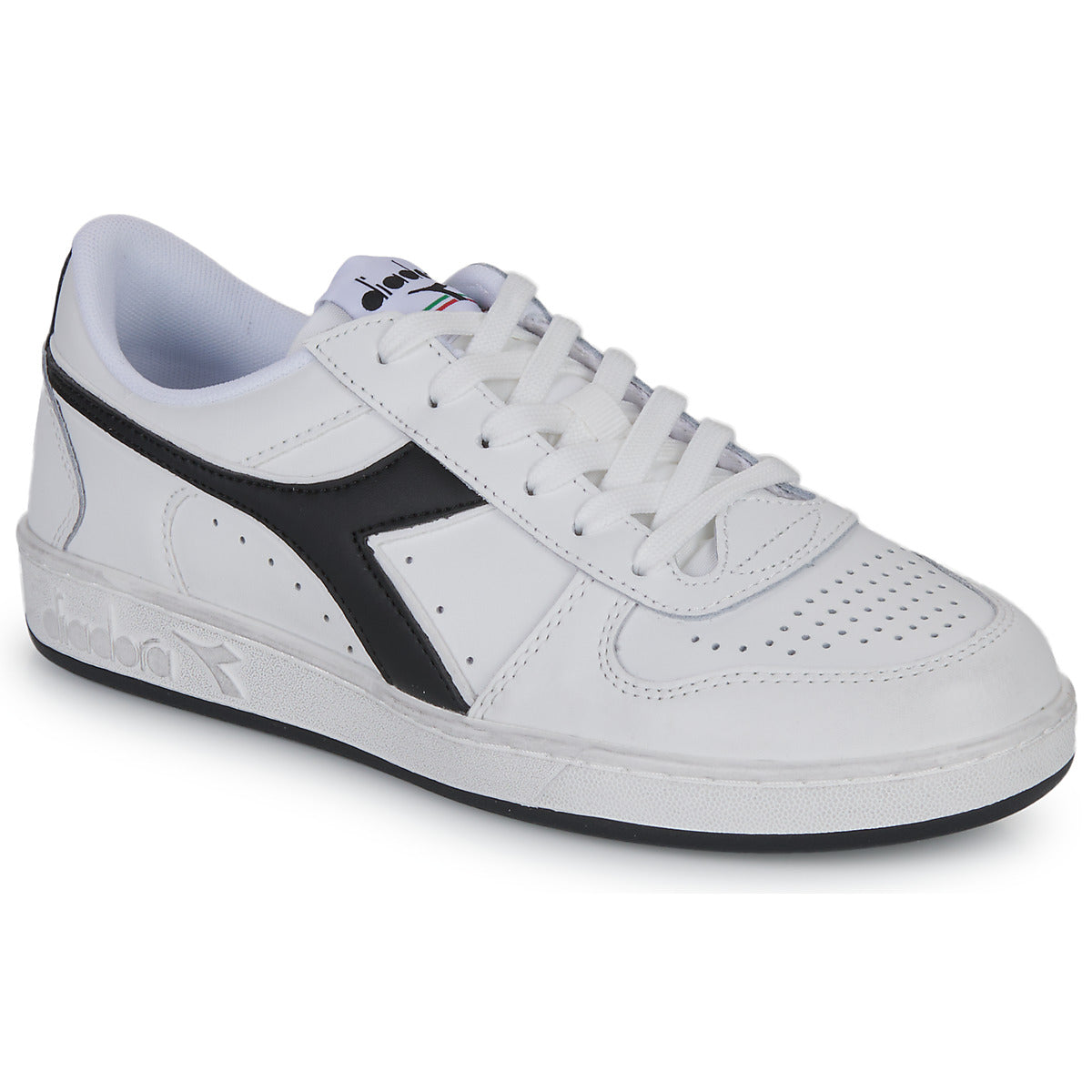 Sneakers basse donne Diadora  MAGIC BASKET LOW ICONA  Bianco 