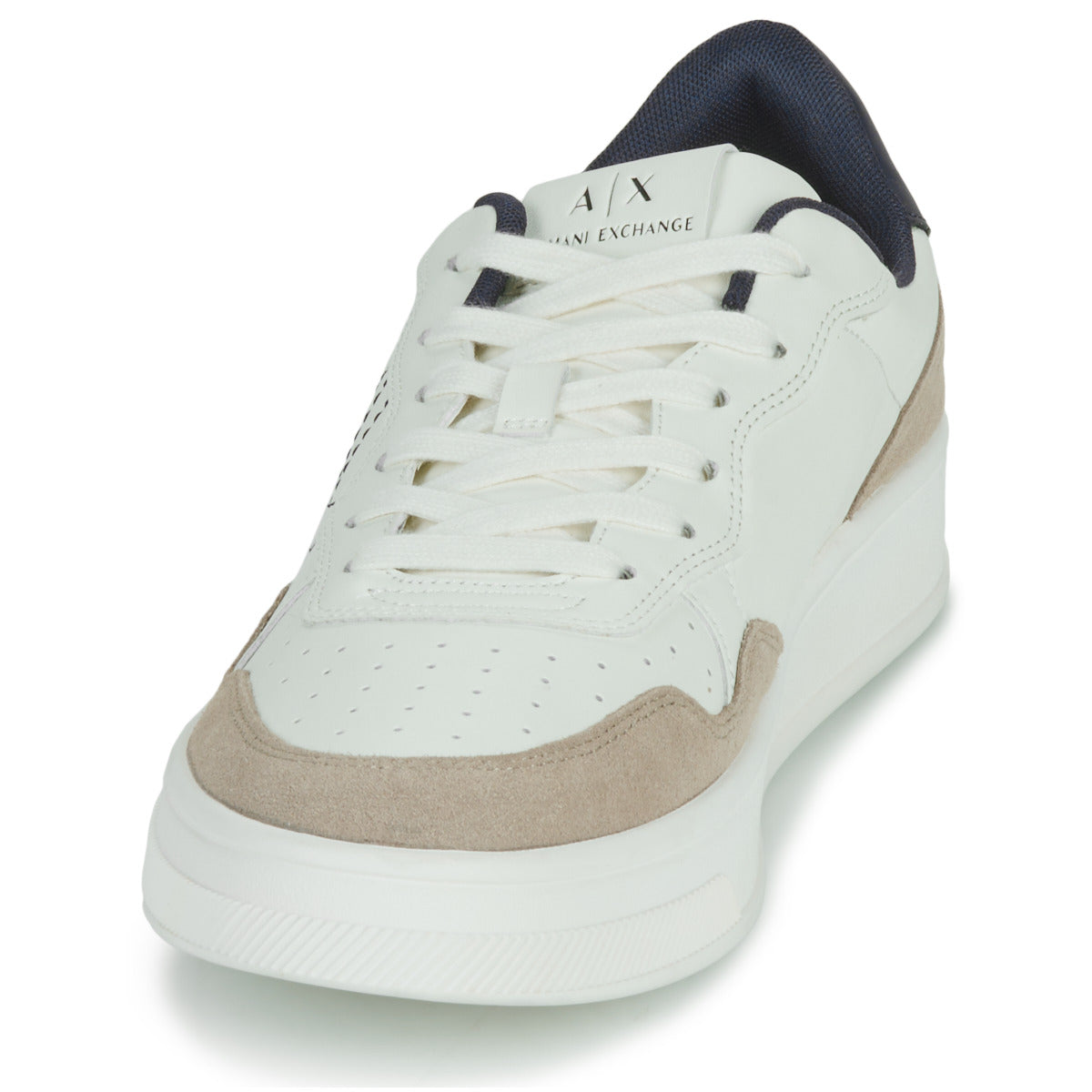 Sneakers uomini Armani Exchange  XV601-XUX148  Bianco 