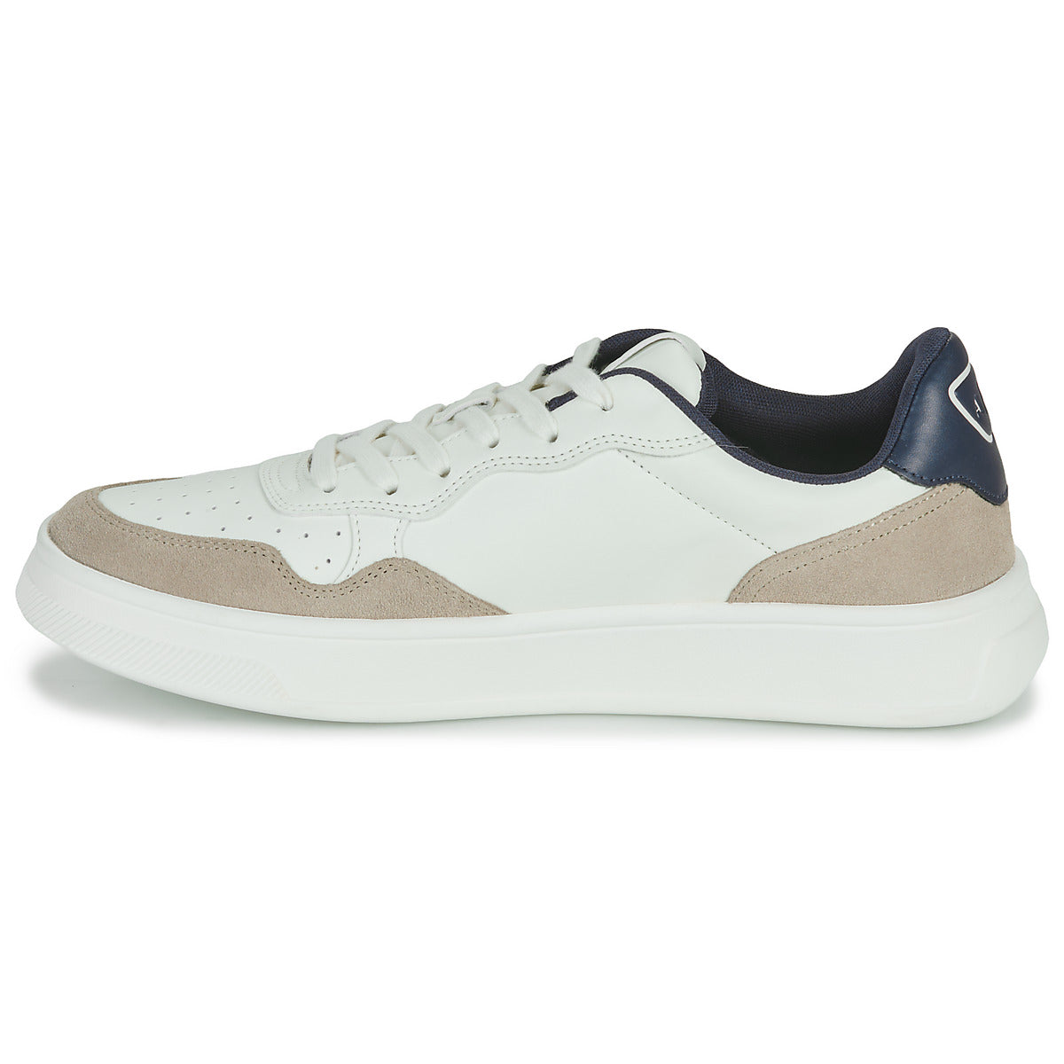 Sneakers uomini Armani Exchange  XV601-XUX148  Bianco 