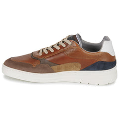 Sneakers uomini Bullboxer  114P21857ACGBN  Marrone 