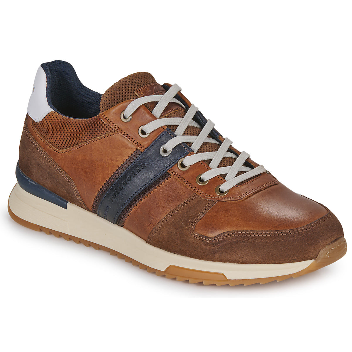 Sneakers uomini Bullboxer  989K26213FCONA  Marrone 